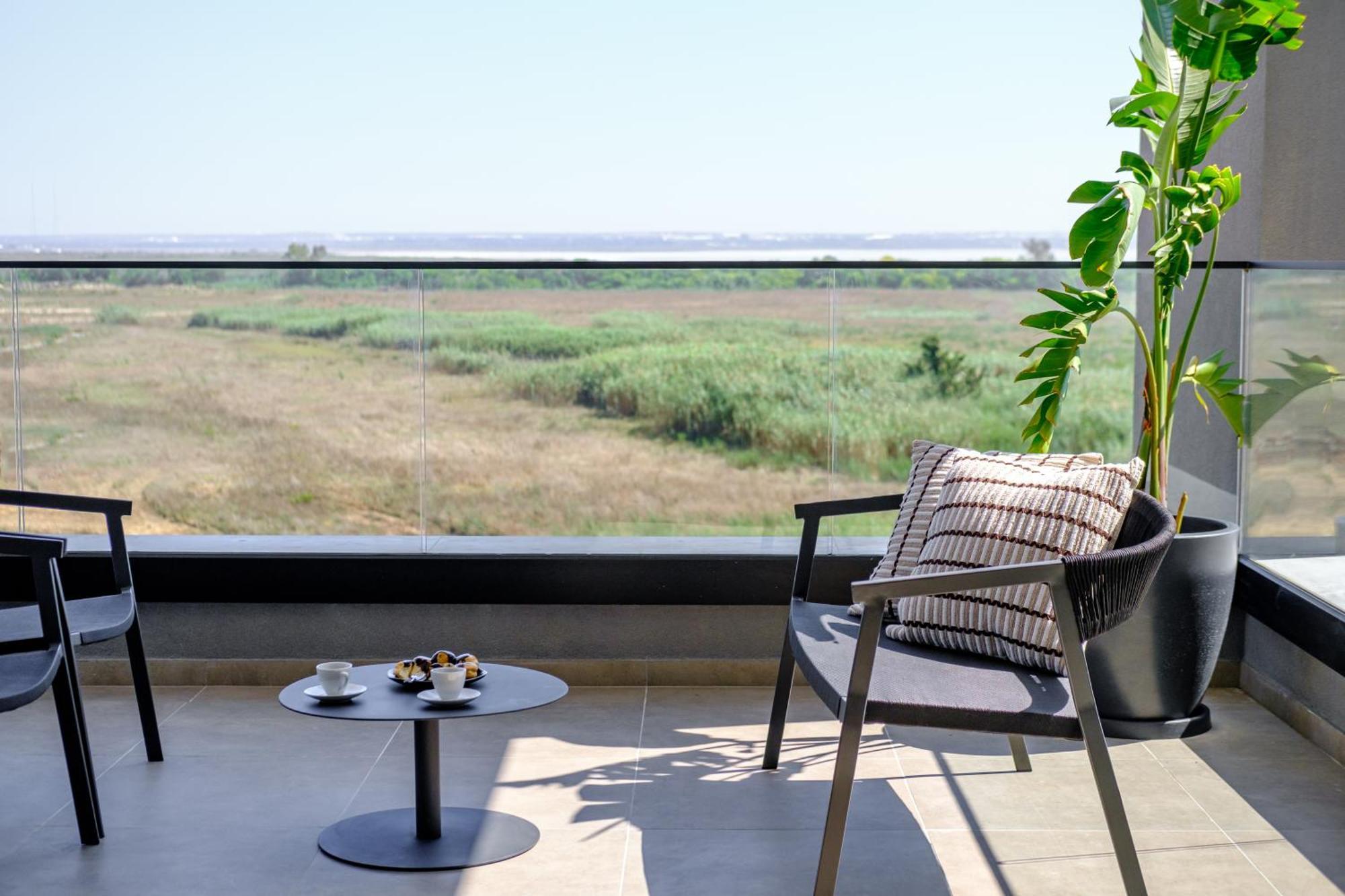 Sunset Gardens Apartment Limassol Bagian luar foto