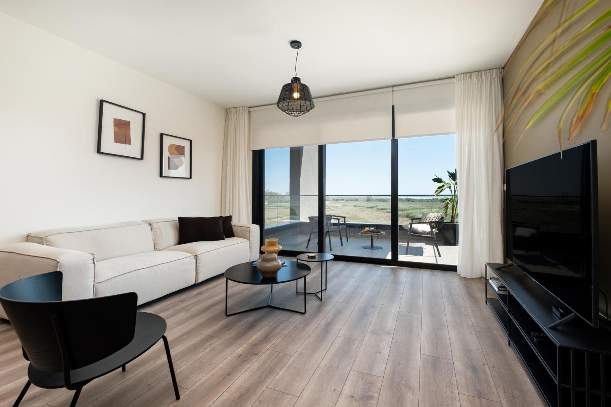 Sunset Gardens Apartment Limassol Bagian luar foto