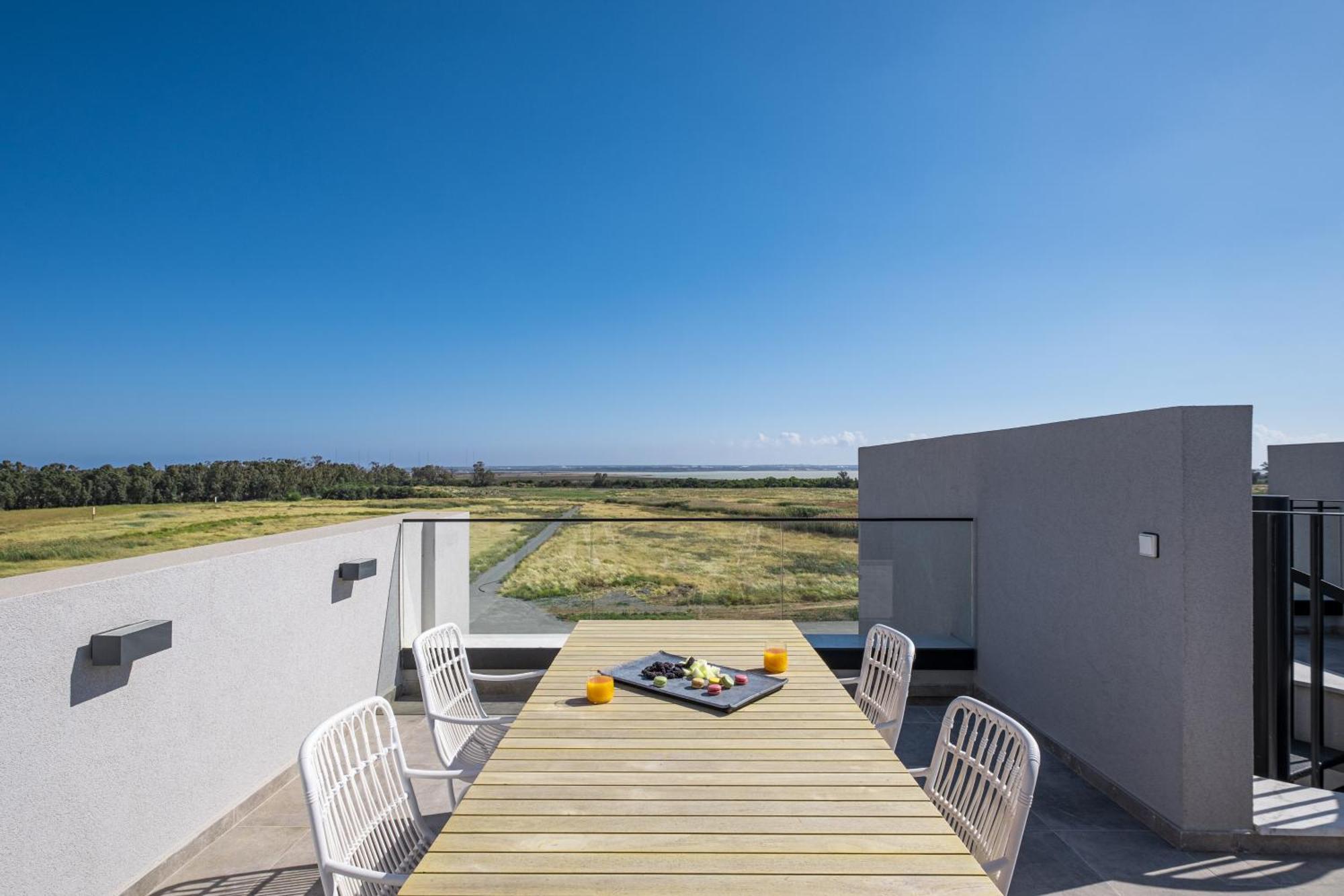 Sunset Gardens Apartment Limassol Bagian luar foto