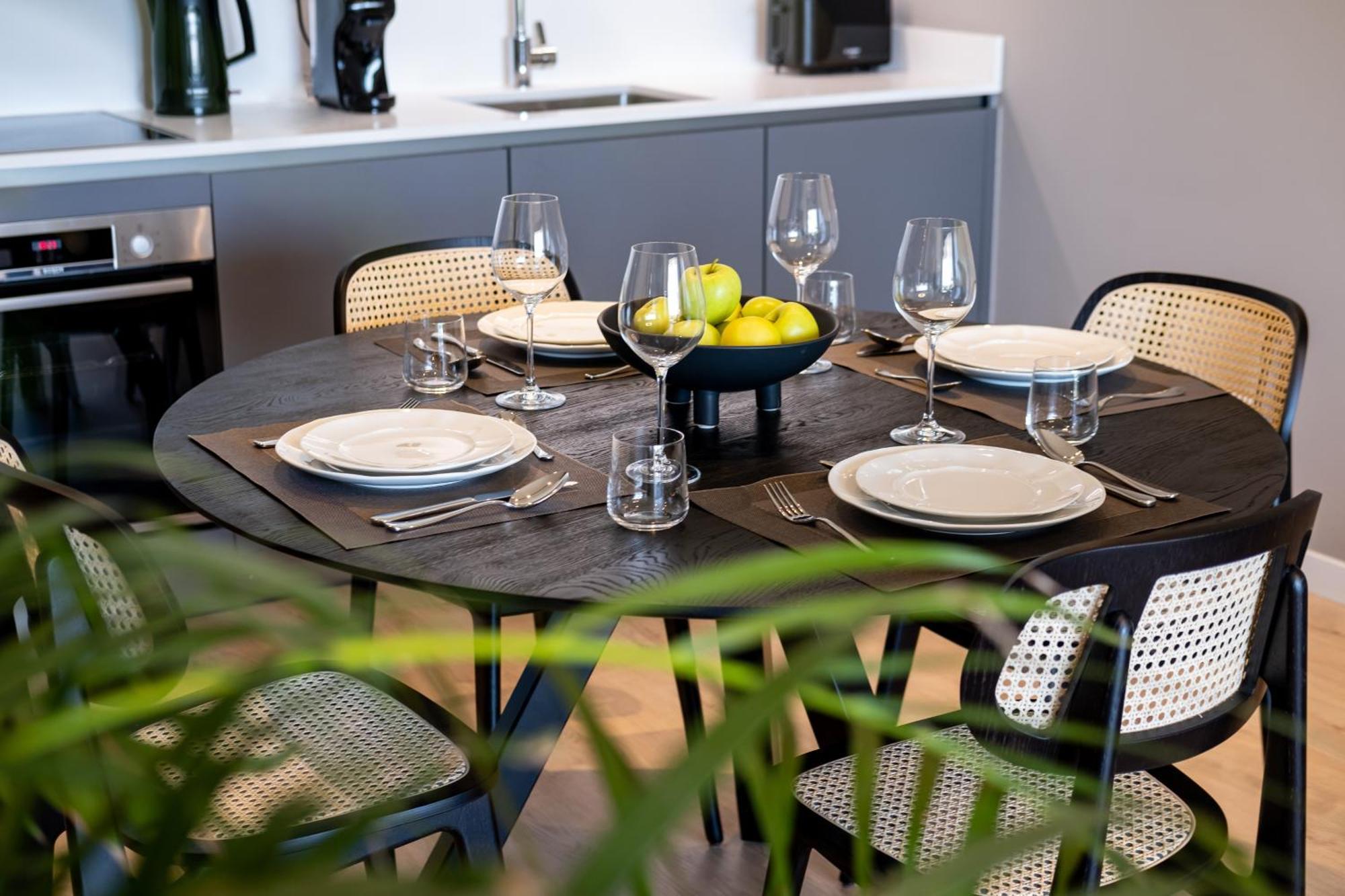 Sunset Gardens Apartment Limassol Bagian luar foto